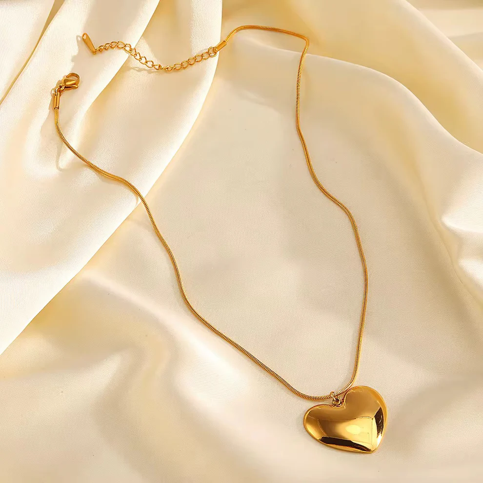 Big Heart Pendant Necklace 3 Gold Big Heart Pendant Necklace with Large Glossy Heart Design and Gold Plated Chain