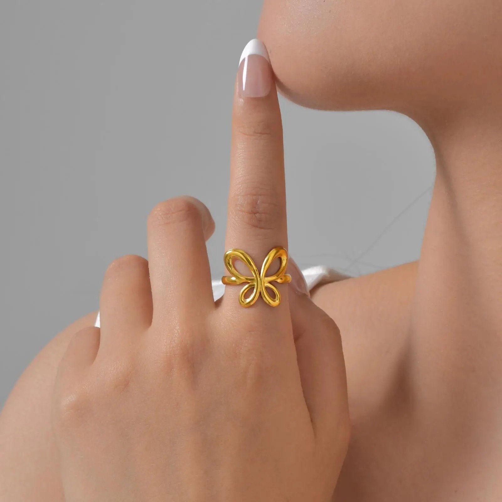 Hollow Butterfly Ring Adjustable Size Anti-Tarnish 2
