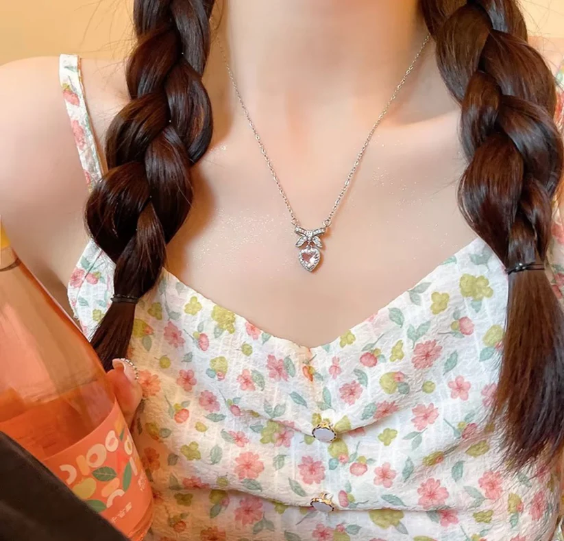 Silver Pink Heart Bow Necklace with Sparkling Pink Heart Pendant and Elegant Bow Knot Design