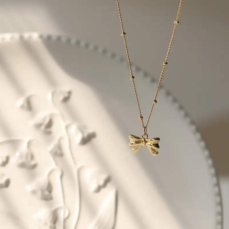 Simple Bow Necklace 2