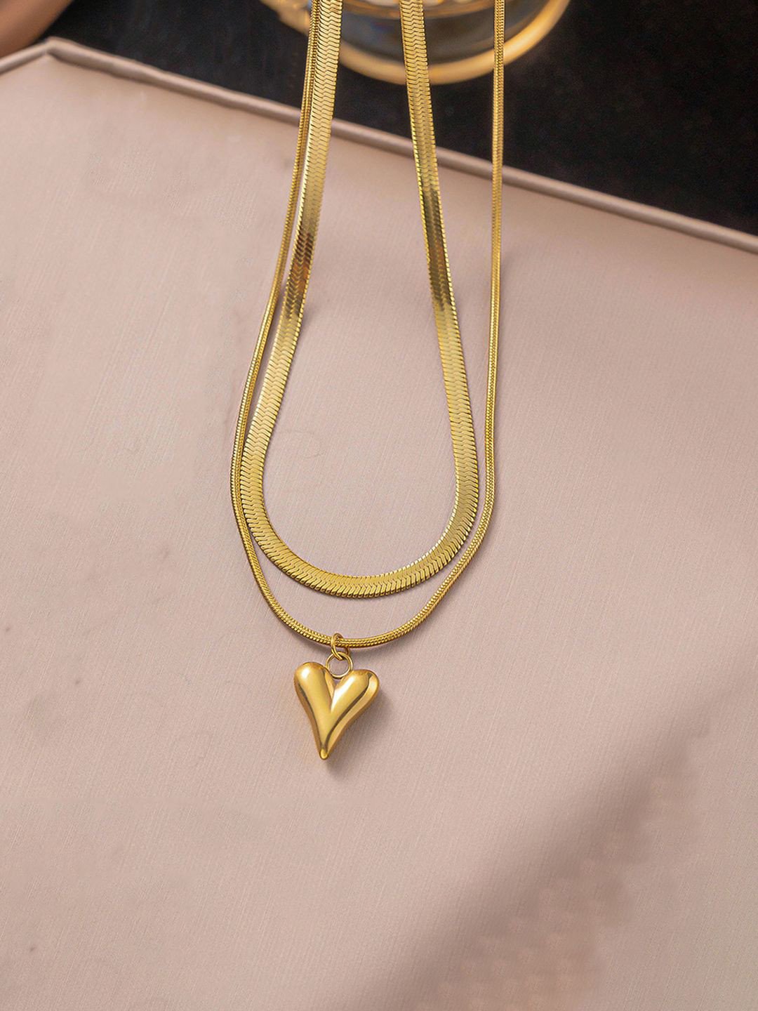 anti-tarnish-heart-pendant-necklace