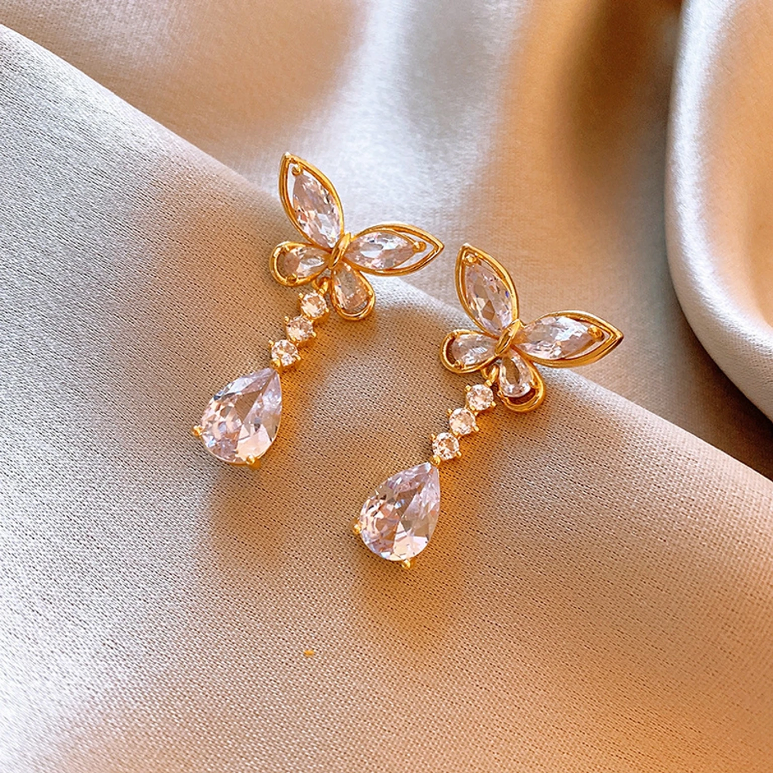 Butterfly Crytal Drop Earrings1
