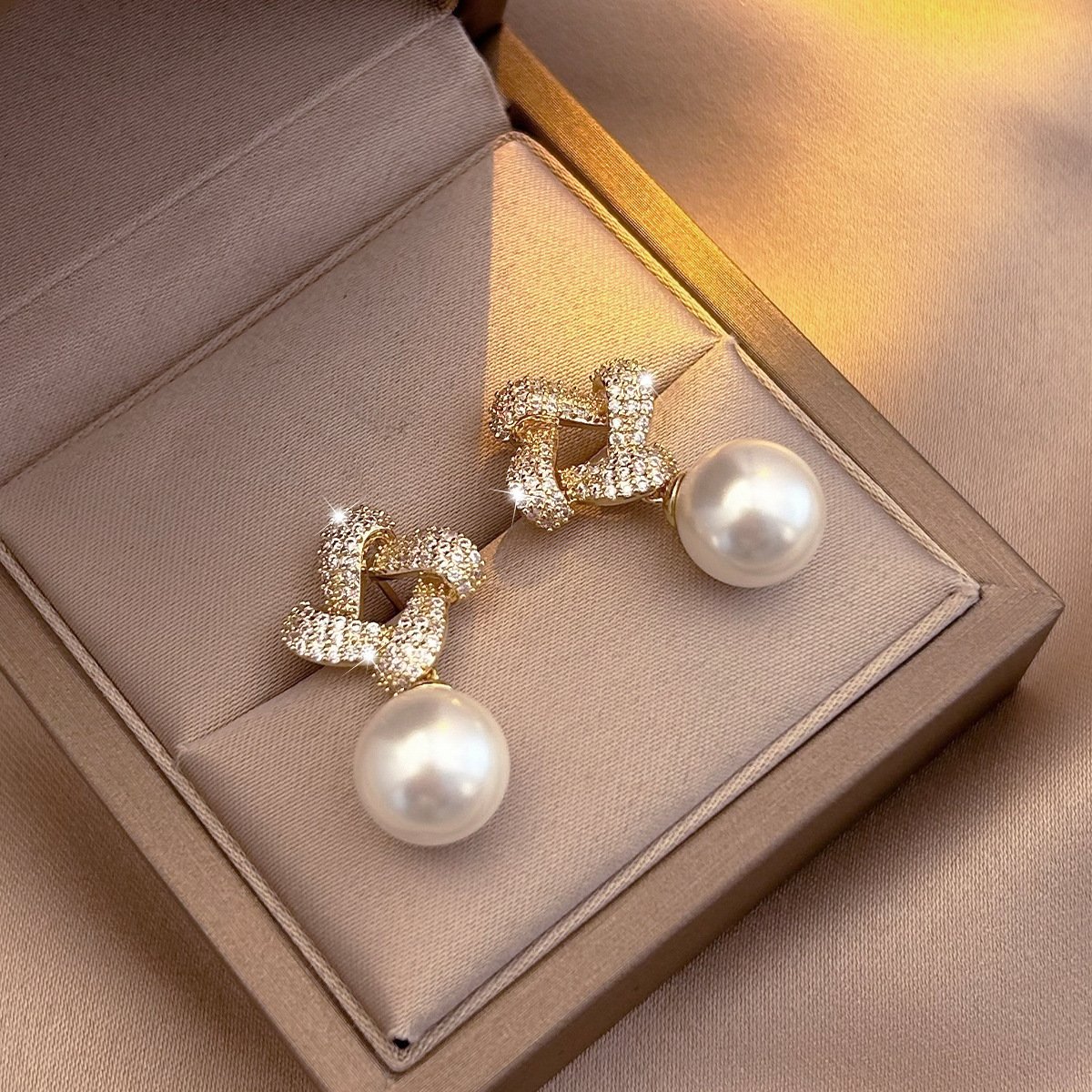 Night Pearl Korean Earrings1