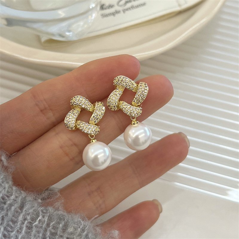 Night Pearl Korean Earrings3