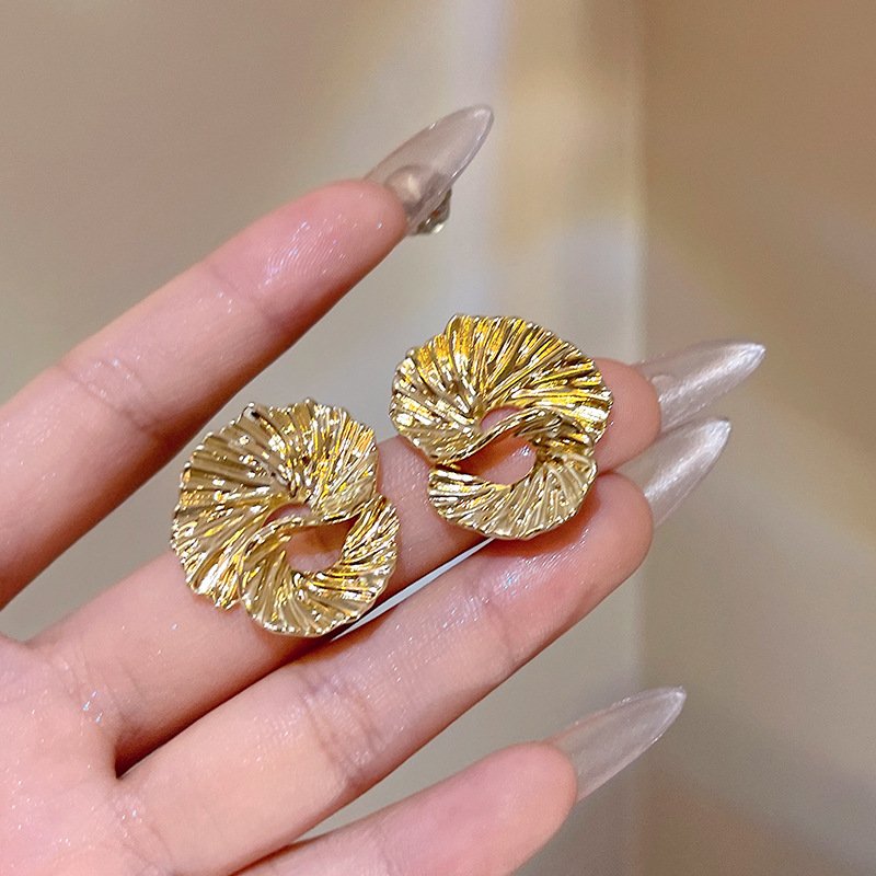 Texture Twisted Stud Earrings